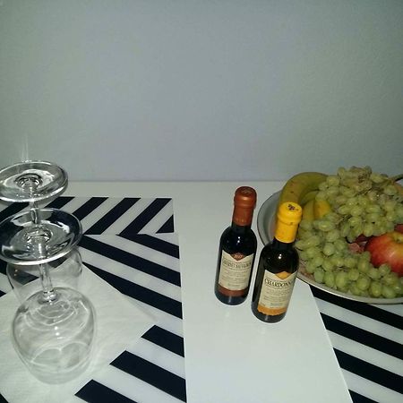 Myrto1 Apartment เปรเวซา ภายนอก รูปภาพ